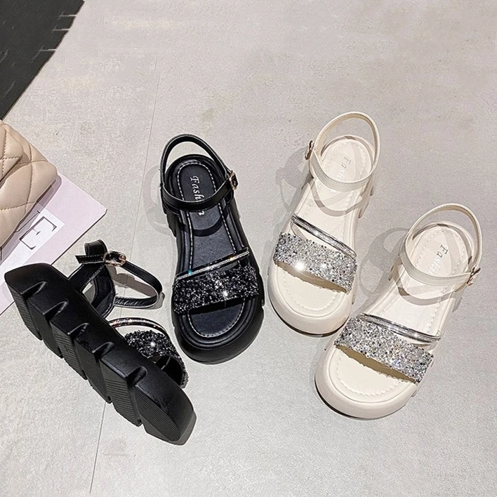 QNS Sepatu Sandal Wanita Kekinian Wedges Spons Sandal Berlian Slip-On Sandal Wanita Premium Quality Putih&Hitam Women  Fashion Shoes QN501 COD