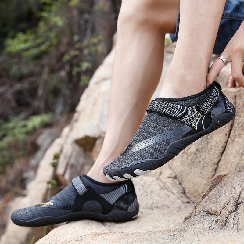 Sepatu Pantai Pria Sepatu Renang Sepatu Hiking Sepatu Surfing sepatu Rafting Sepatu Mancing Water shoes Sepatu Diving Sepatu Anti Air Sepatu Tracking Sepatu Air