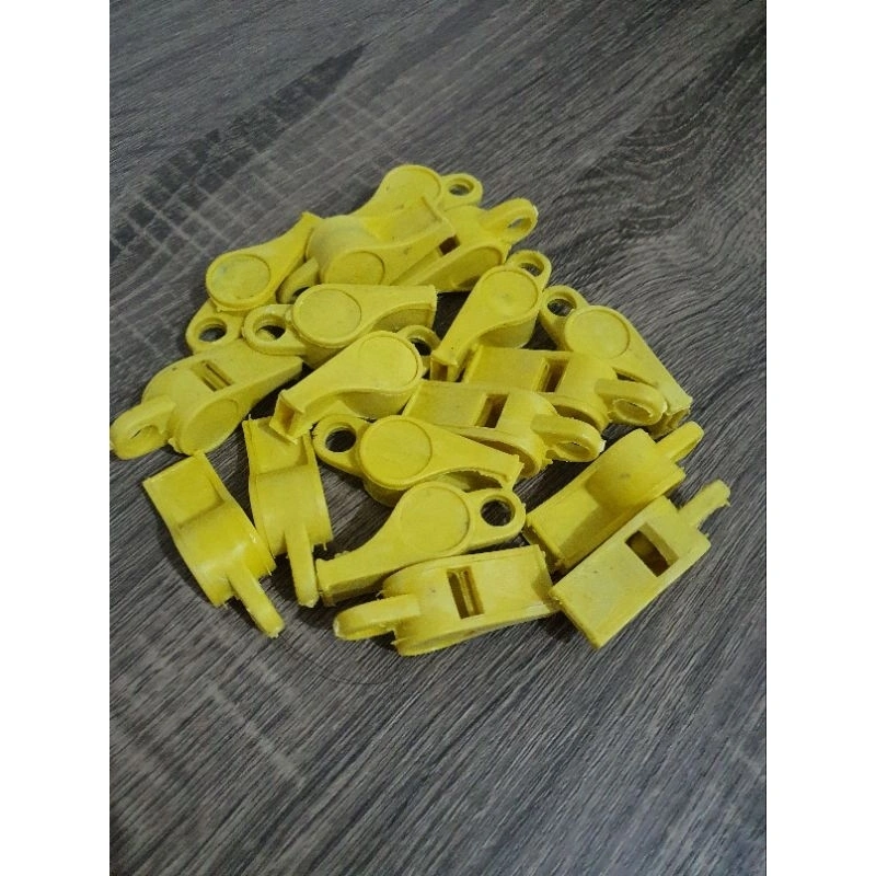 PLUIT PRAMUKA KUNING