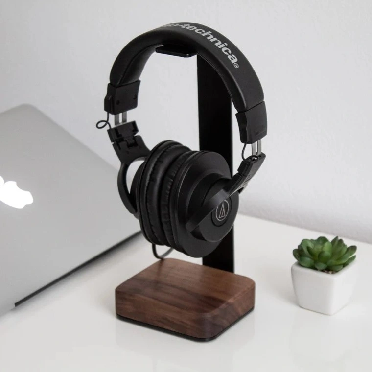Stand headphone kayu jati Ready