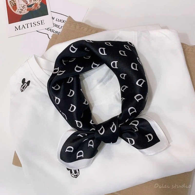 Syal persegi sutra simulasi modis aksesoris wanita Scarf Korea musim semi dan musim gugur serbaguna