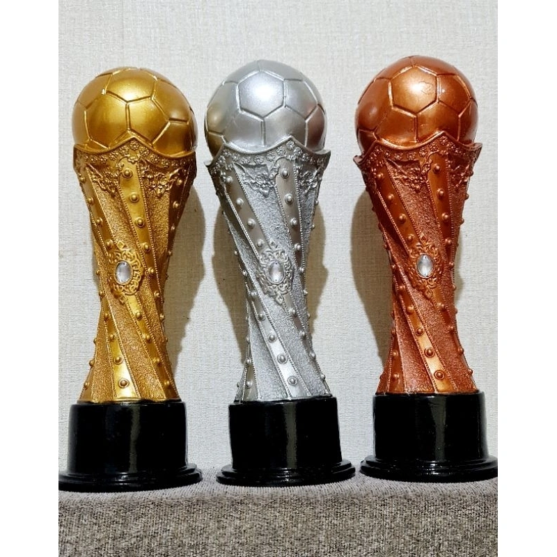 piala eropa resin. 1set.(3piala)