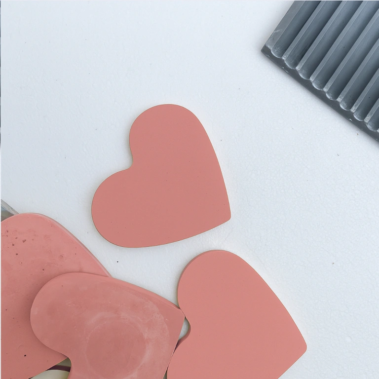Tatakan Semen Bentuk Hati - Konkrete Photoprops - Concrete Coaster Love Shape - Properti Fotografi Estetik