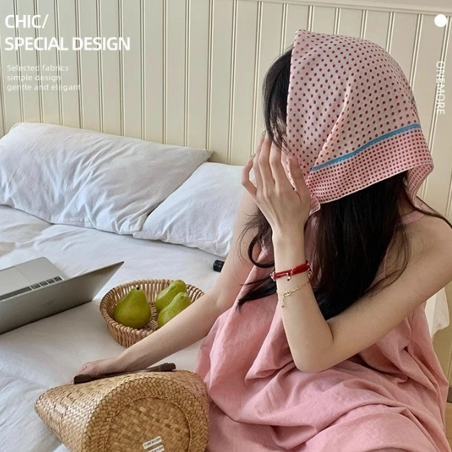 Simpel Lucu Ins Polkadot Syal Korea 70x70cm Jilbab Segiempat Scarf Vintage Gaya Sastra Bandana Korean Style Soft Segar Syal Leher Wanita