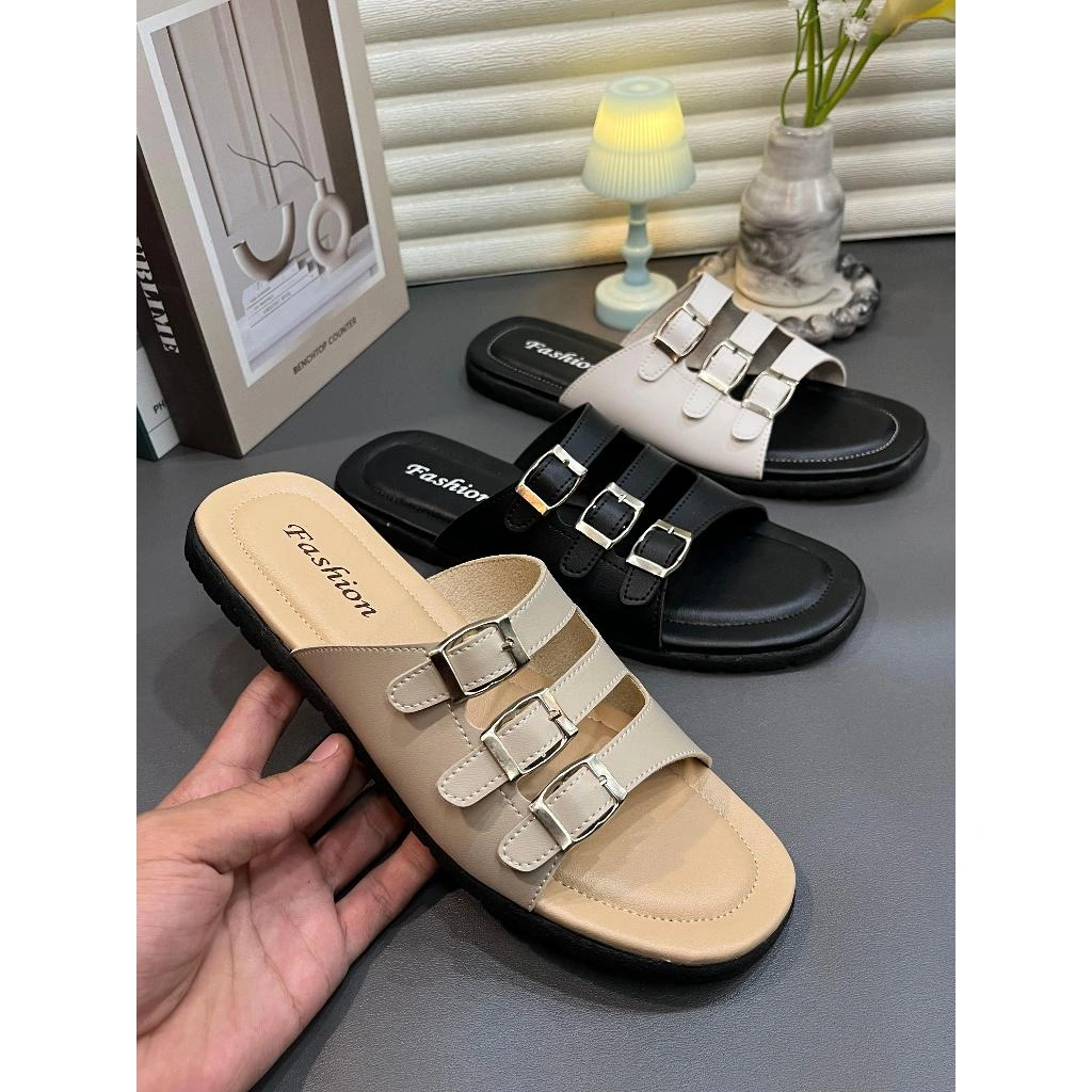 SANDAL WANITA/SANDAL TEPLEK DNG GESPER3/FUL BUSA/TERBARU/TERLARIS/TERMURAH