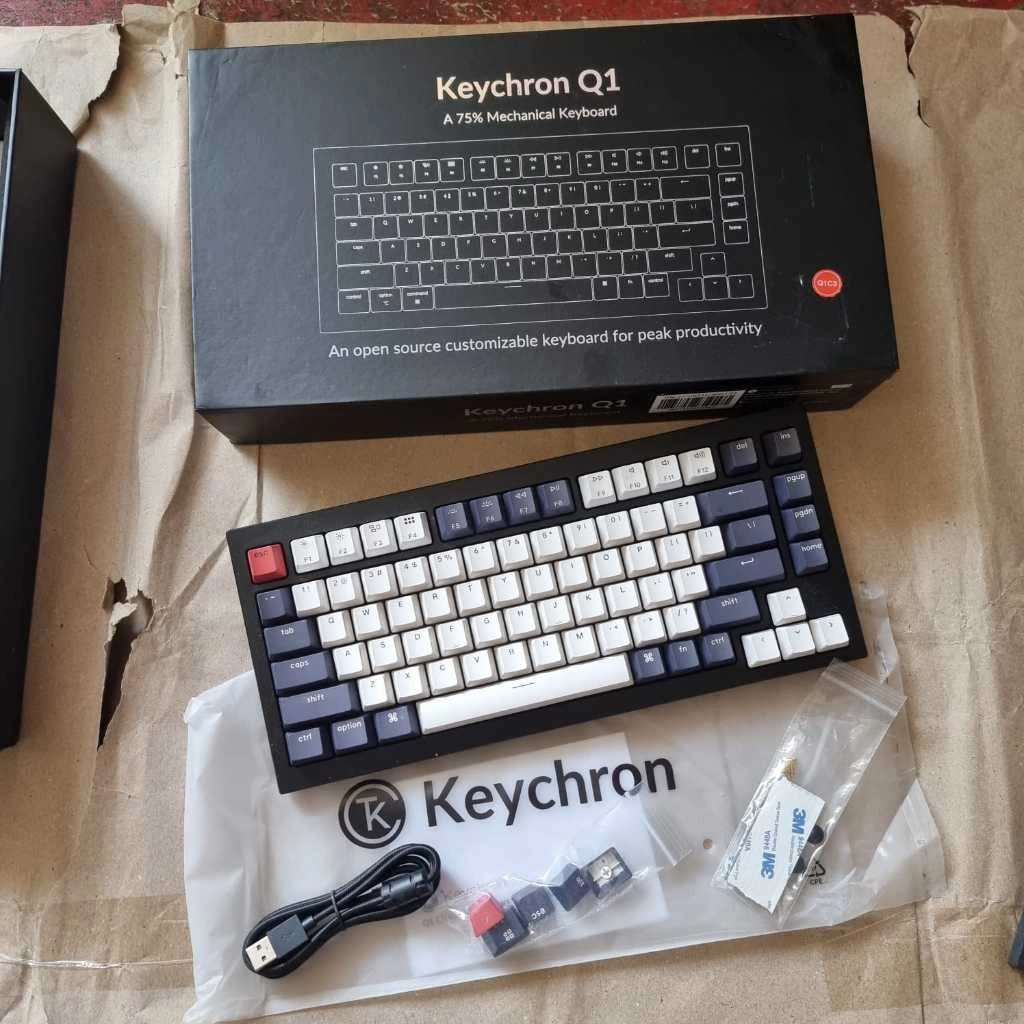 Keychron Q1 QMK Fully Assembled Knob Version ( Custom Build Barebone )  Mechanical Keyboard  - Carbon Black