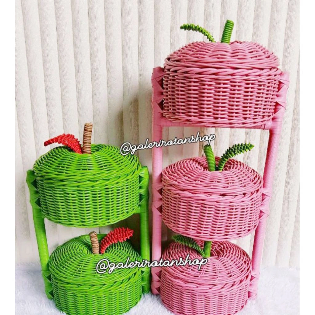 Rak bawang Rotan estetik dan Rak bumbu dapur Rotan estetik ,Rak susun2 dari Rotan, sintetis ( bentuk apel) k2