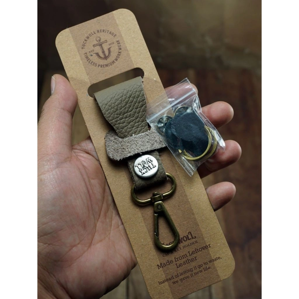 TUCKWOLL All Purpose Holder for Glove & Hat 100% Genuine Leather