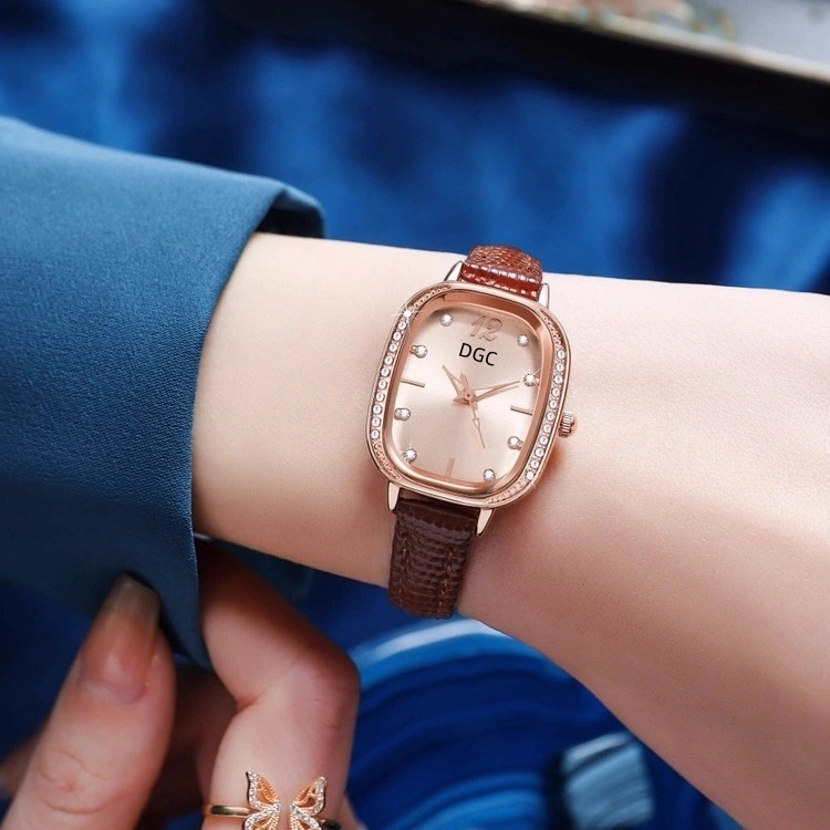 DGC W556 Jam Tangan Wanita  Analog Quartz Dengan Strap PU Leather Fashion Casual  COD