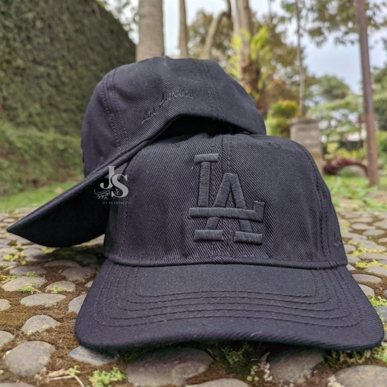 Topi Basebal LA Hitam Distro Dewasa Premium Pria Wanita Ring Besi Keren 2025