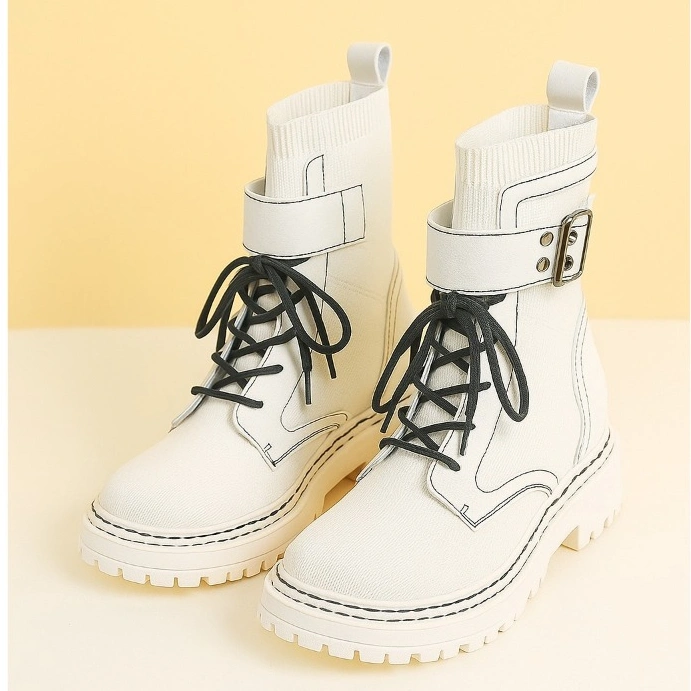 Sepatu Outdoor Wanita Retro Boots Platform Hitam Putih Strap Stylish S11