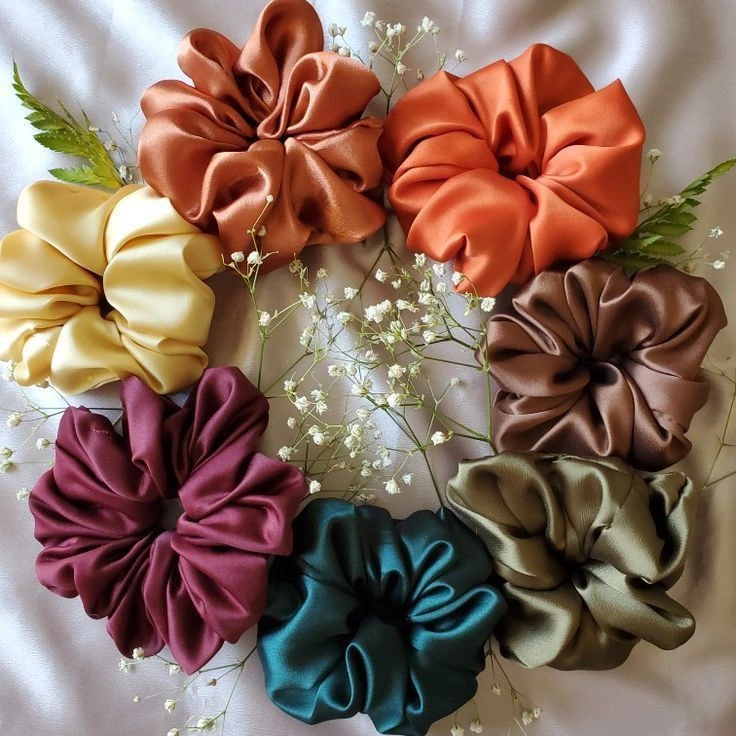 [Beli 1 Gratis 1] Scrunchie Ikat Rambut Sutra