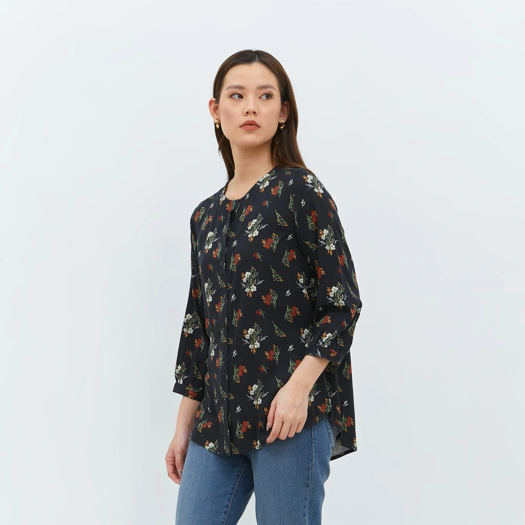 Geela Official - Arwen Flower Black Blouse (G.13125) | Blus Wanita