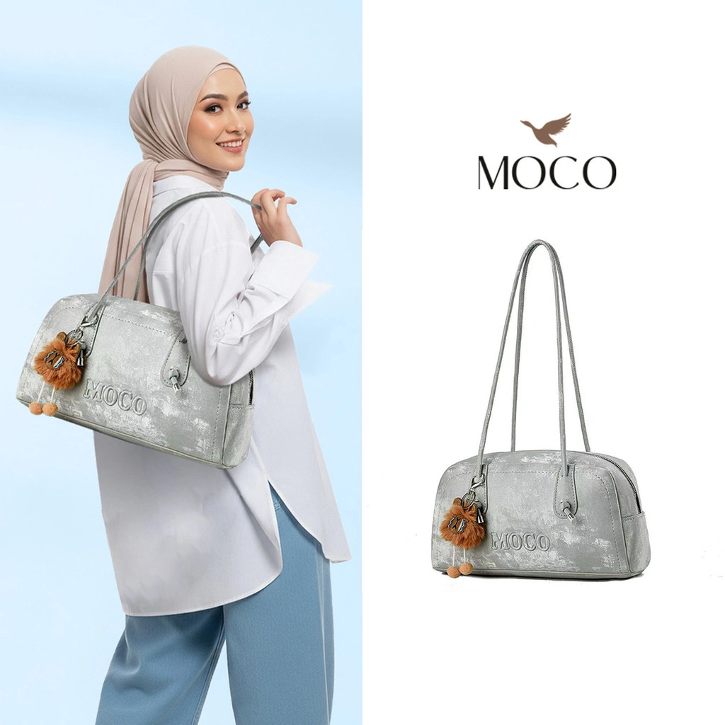 MOCO OFFICIAL - Kaela Bag Fashion Tas Wanita Gaya Korea Shoulder Bag Simpel Elegan dengan Aksen Gantungan Boneka A06