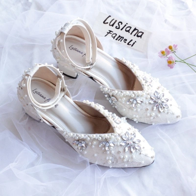 𝙇𝙐𝙎𝙄𝘼𝙉𝘼 𝙃𝘼𝙉𝘼𝙍𝙔𝙄 | heels pengantin Selop wanita Sepatu wedding tali sepatu custom heels payet pengantin warna broken white  shoes kondangan formal