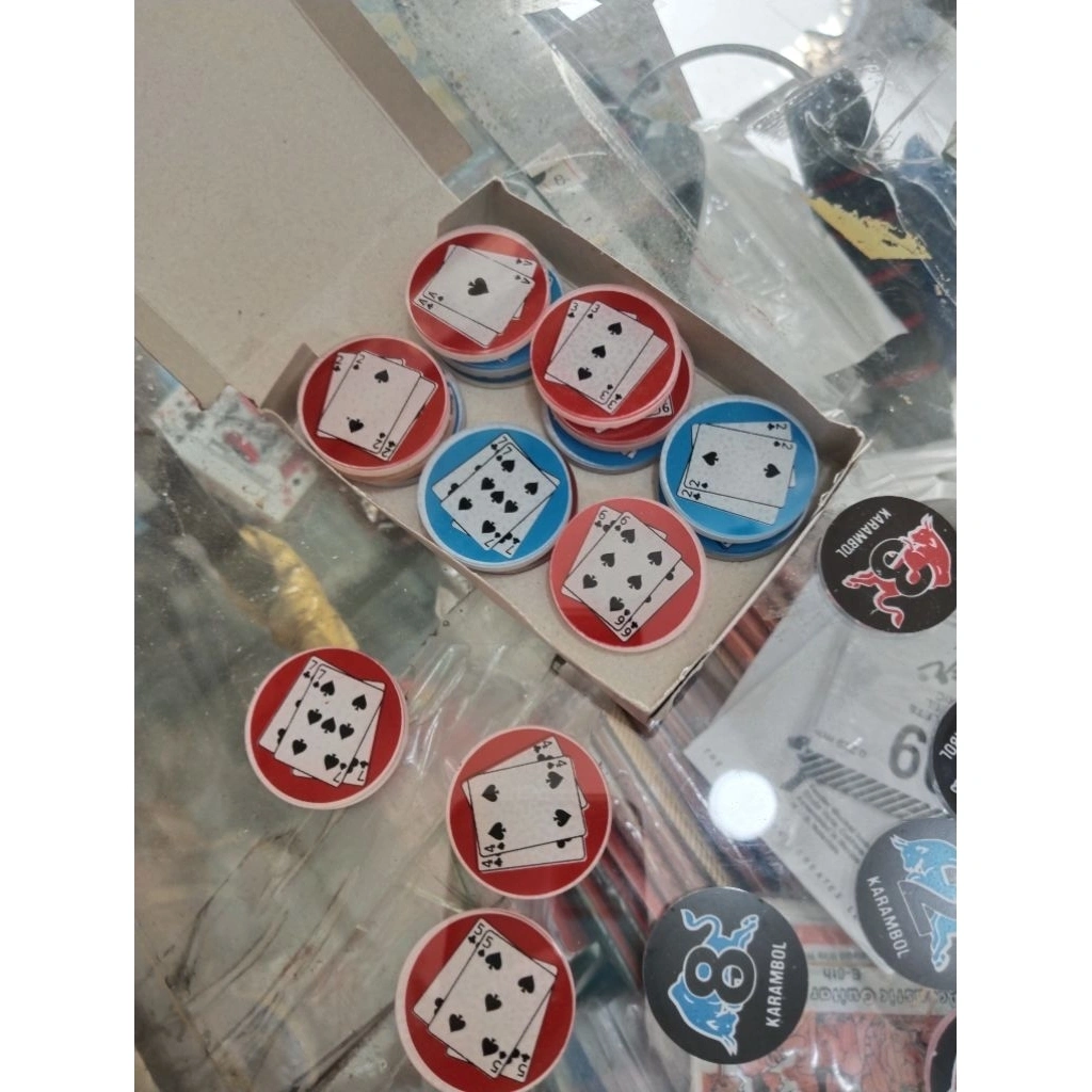 Biji karambol Super dan Standar permainan papan