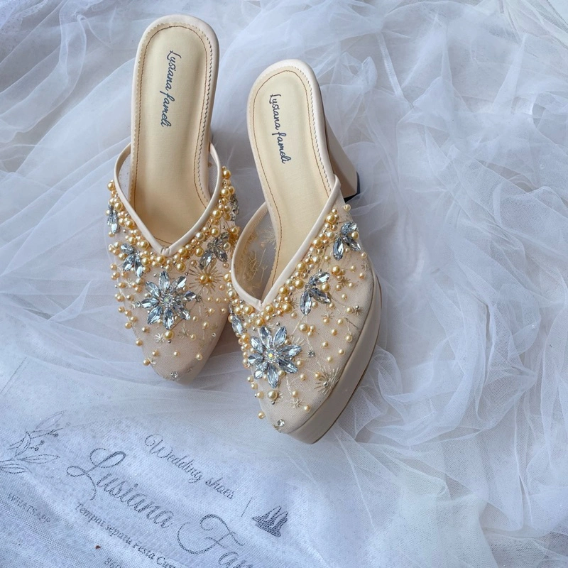 Hanaryi | sepatu heels pengantin transparan bentuk V bride shoes kondangan sepatu wedding pesta selop payet wedding shoes sepatu pesta platfoam warna cream