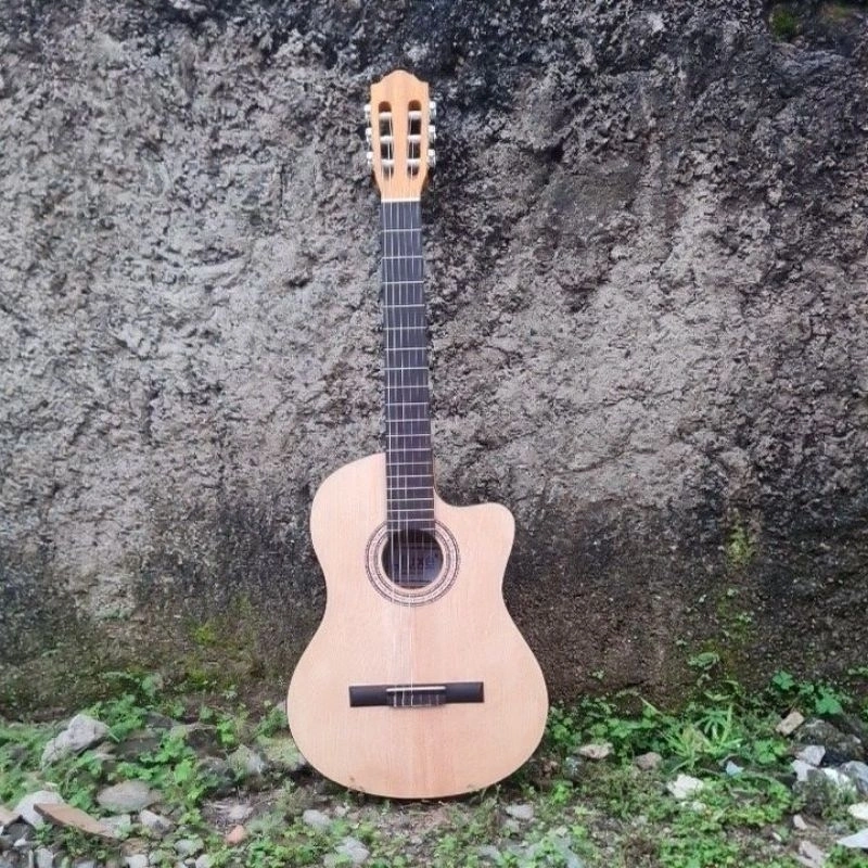 gitar klasik nylon dluxe DCC 11 4/4 original pabrikan
