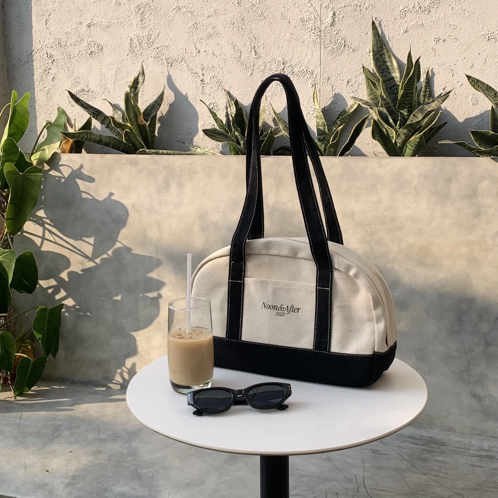 N&A - HALF MOON TOTE BAG - Tote Bag Unisex / Tote Bag Wanita / Tas Kanvas / Tote Bag Pria / Tas Kain
