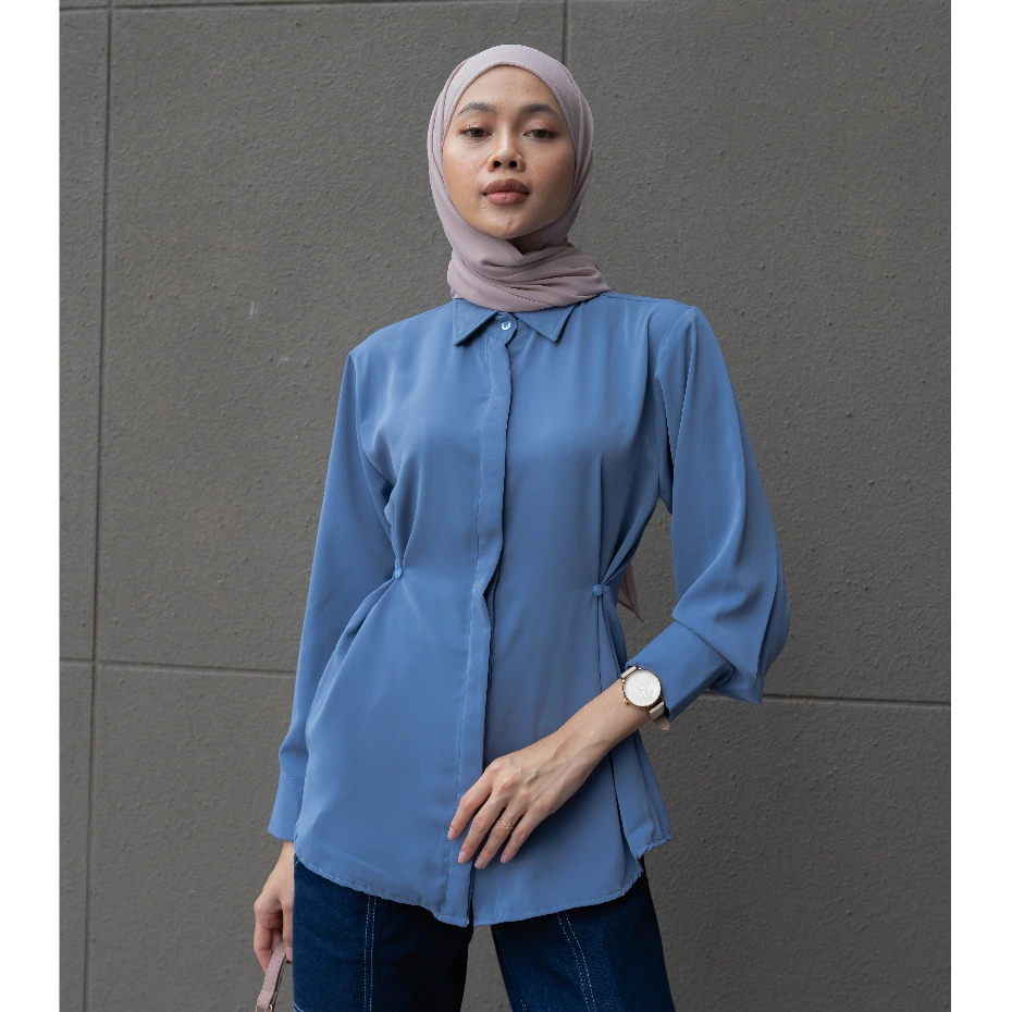 Aera Shirt Seamless Wanita – Kemeja Polos Casual | The Bloom House B680