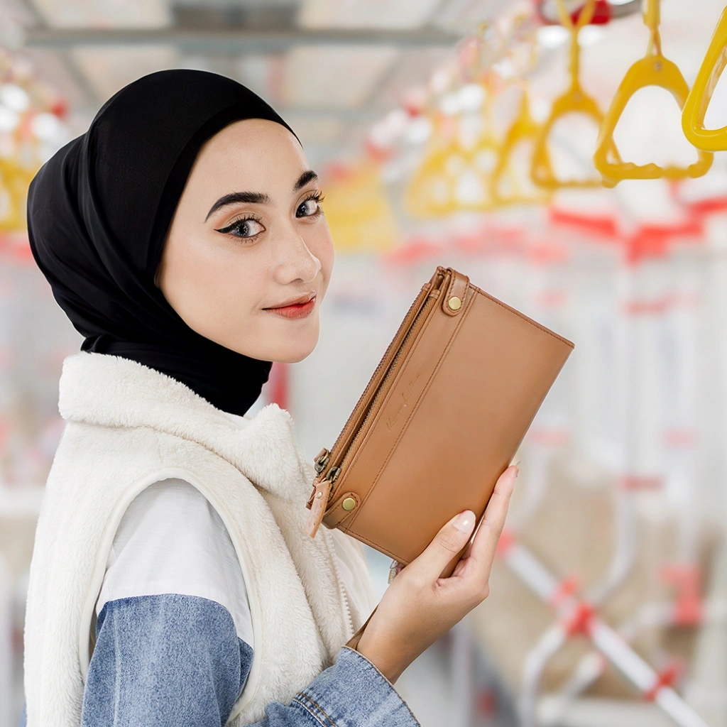 Kenes Leather Dompet Panjang Wanita Kulit Asli PIGEON - Free Gravir Nama