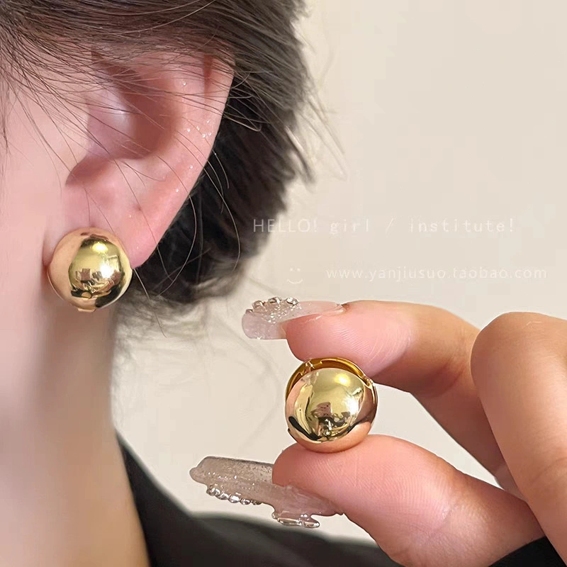 Aksesori fesyen wanita anting-anting pejantan hemisferis sederhana dan serbaguna925 Gold -Dekorasi/Hadiah Souvenir/Fashion Anting Wanita