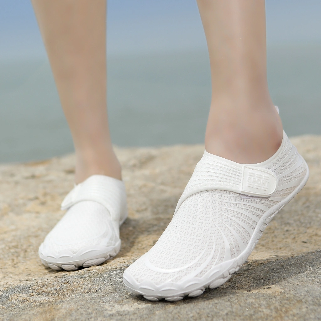 Qubomove Sepatu Pantai Wanita Pria Sepatu Mancing Renang Diving Selam Air Rafting Wading Anti-selip Beach Shoes Sepatu Olahraga Air Water Shoes Sepatu Poundfit Wanita Hiking