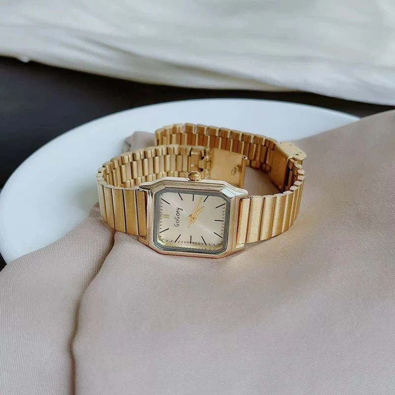 Barbee Jam Tangan Wanita Analog Gogoey Persegi Panjang Kulit dan Rantai