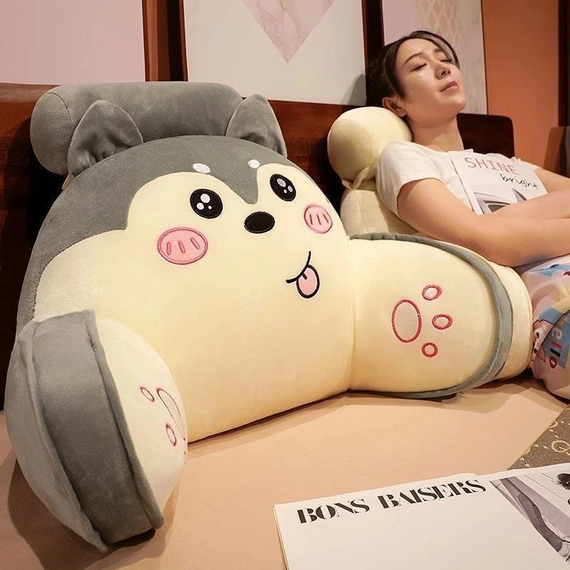 Sandaran Pinggang Boneka Karakter Husky – Bantal Duduk Kantor & Sofa, 3 Warna (Abu, Cream, Orange)