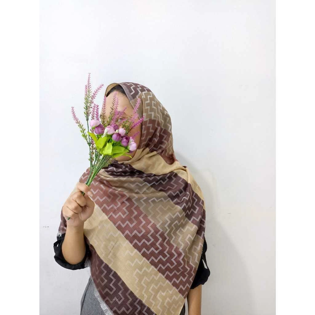 MOBASA OFFICIAL Hijab Pashmina Aisy / Kerudung Scarf / Syal Jilbab Aisy [labyrinth]