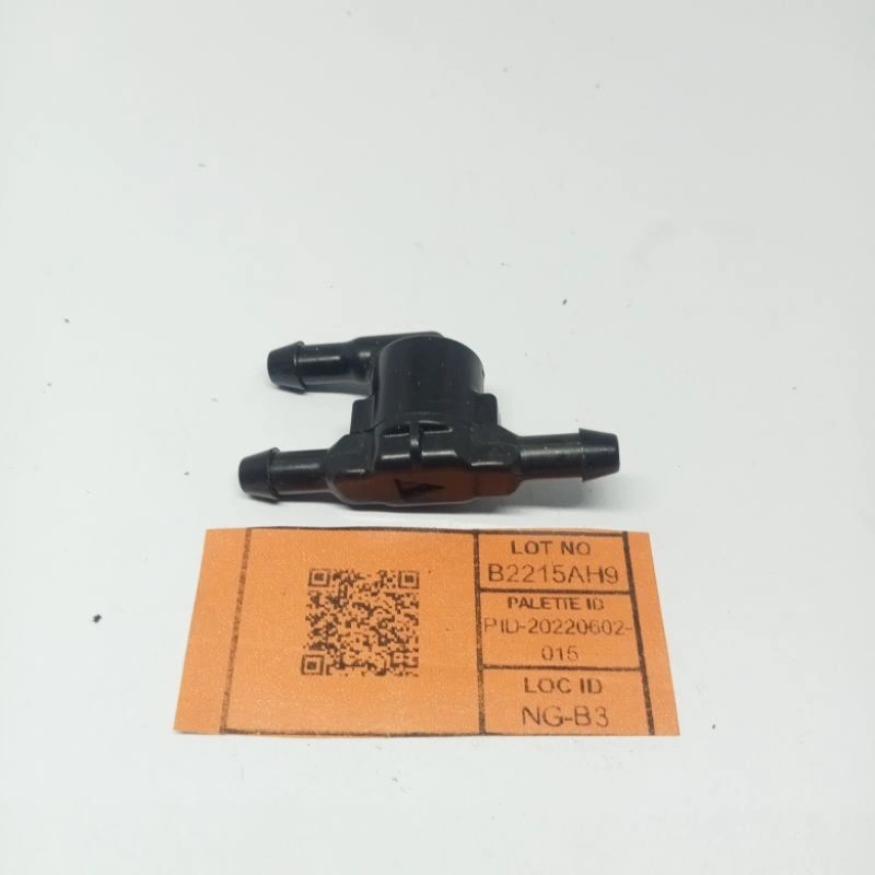 NOZZLE NOSEL WIPER 3 CABNG ORIGINAL UNIVERSAL VALVE AIR WIPER PEMBERSIH KACA POMPA AIR WIPER 3 CAKAK UNTUK SEMUA JENIS MOBIL BBS