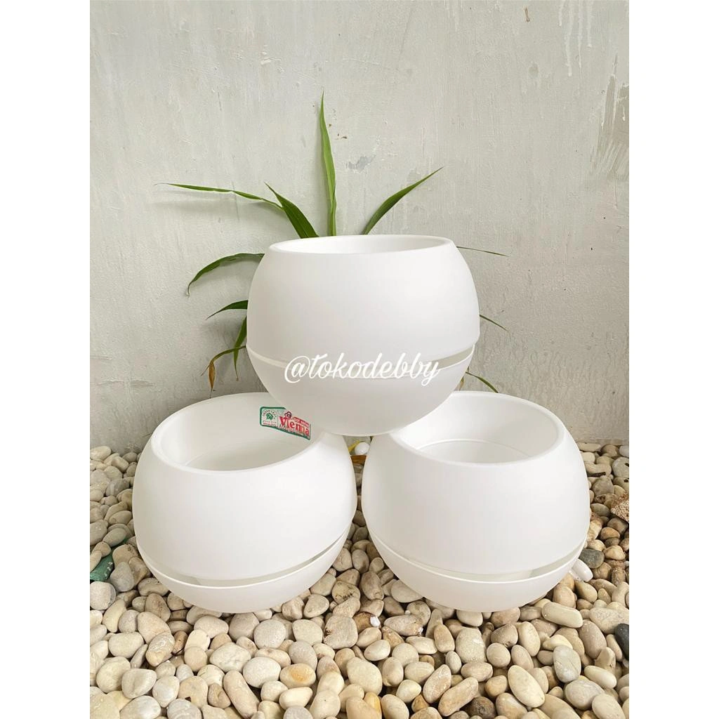 Pot Bola 676 Vienna Tanaman Plastik Putih Self Watering