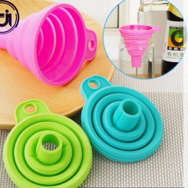 CORONG MINI SILICON MINYAK AIR KECAP LIPAT PORTABEL