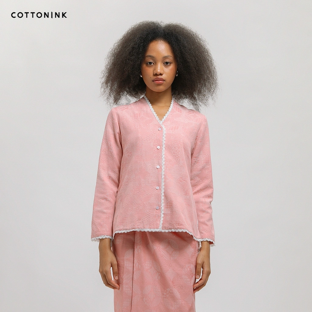 COTTONINK - Atasan Blouse Wanita Estu Kawung Merah Jambu #Archipelago2025