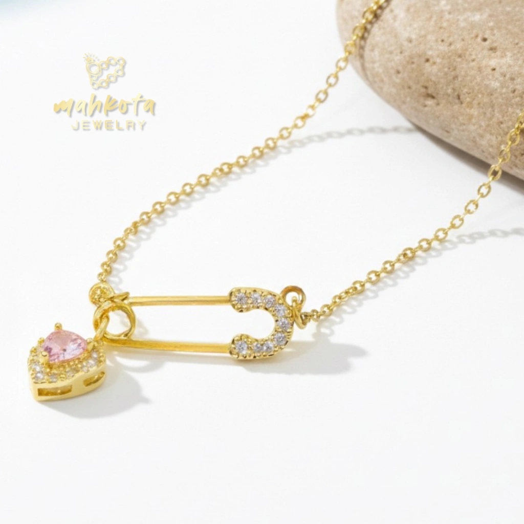 K298 Kalung Titanium Wanita Korean Style 6X 18K Gold Plated • Liontin Peniti Anti Karat Anti Luntur • Titanium Jewelry • Kalung Aesthetic • Kalung Minimalis • Kalung Cantik Simple • Kalung Elegant • Aksesoris Perhiasan Wanita • Cocok Untuk Kado Pacar