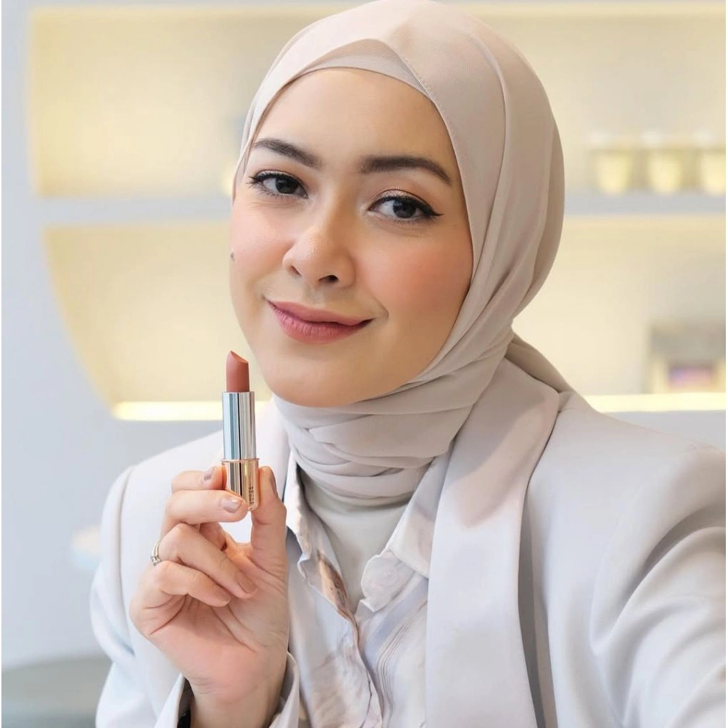 Batris Lipstick with VCO