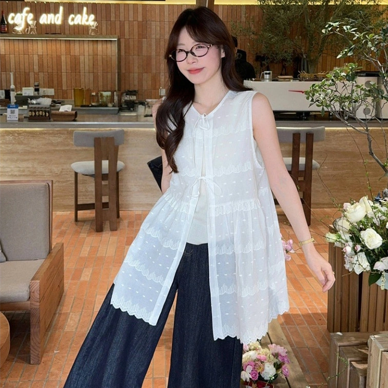 KIWI[MAEVE]blouse outer tanpa lengan bordir motif bunga pita daily ootd