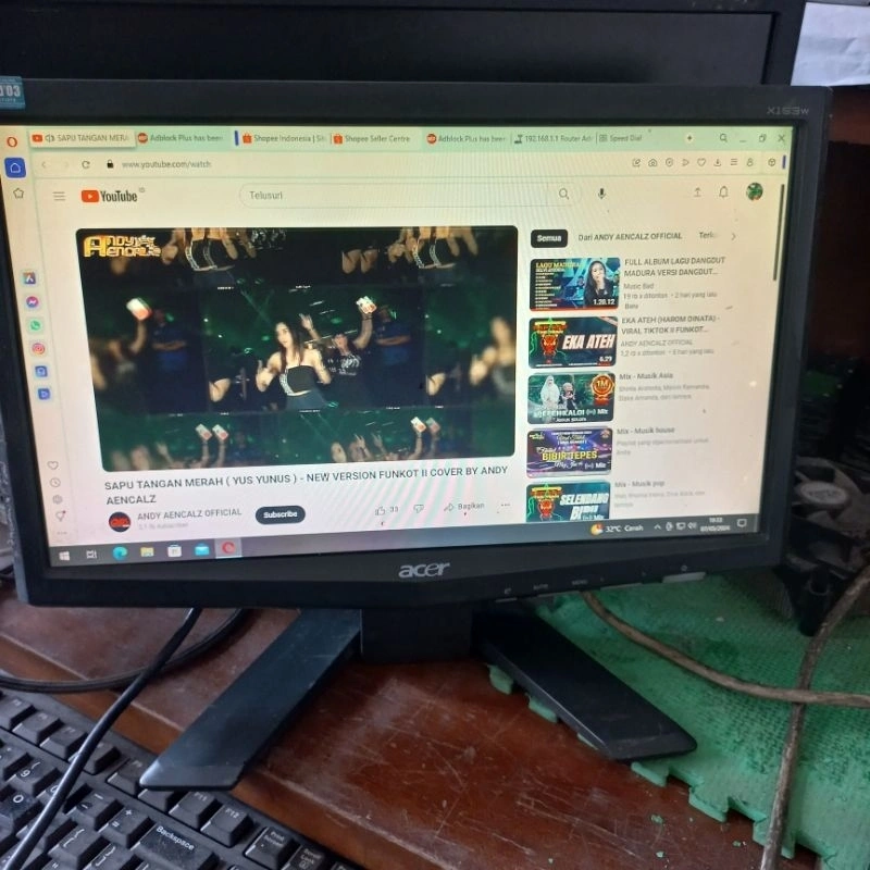 monitor lcd led 16in wid merek del campur merek