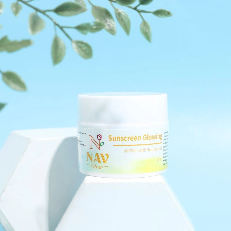 Sunscreen Glowing-Tinted Sunscreen With Niacinamide