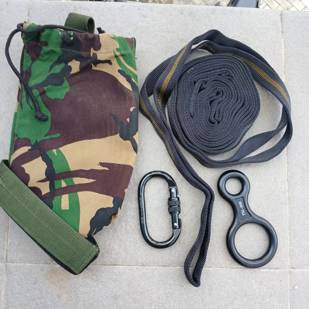 Promo 1 set Karabiner, Figure Eight 8 Tali webbing Carrabiner Set Rappeling Jatah TNI