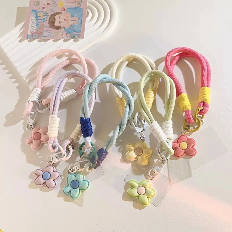Gantungan Kunci Tali HP Gelang Kepang Liontin Tali HP String Tali HP Bunga 3D Daisy Flower Bag Charm Flower Phone String Keychain Patch