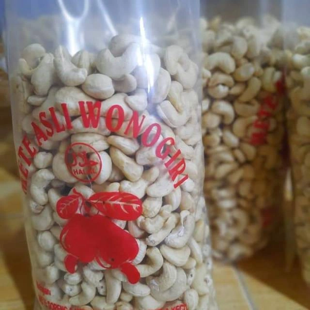 KACANG METE WONOGIRI MENTAH 1 KG