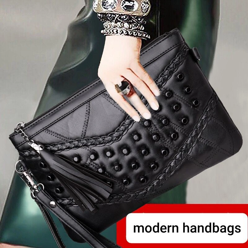 Tas wanita  tas clutch terbaru ukuran 22 Cm x 15 Cm