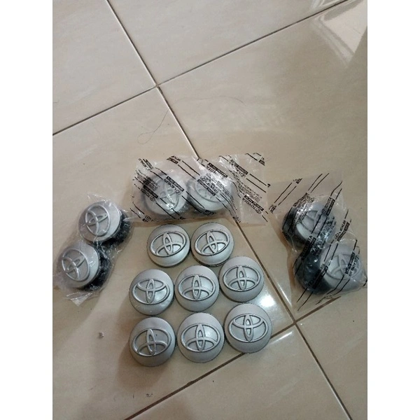 dop roda tutup vleg toyota Avanza Yaris Vios original 5,8 Cm