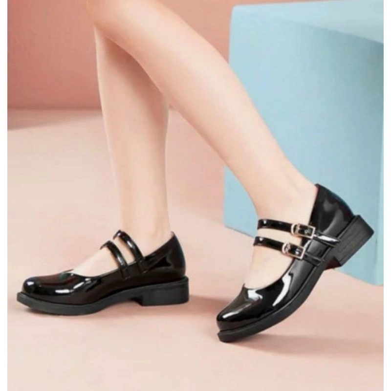 DOCMART GESPER/ SEPATU WANITA TERLARIS / SEPATU DOKMAR WANITA / COD