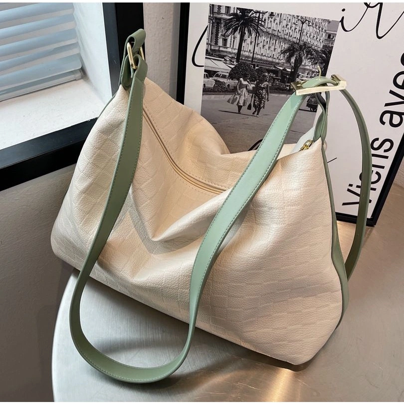 Tas Wanita Selempang Model Boxes