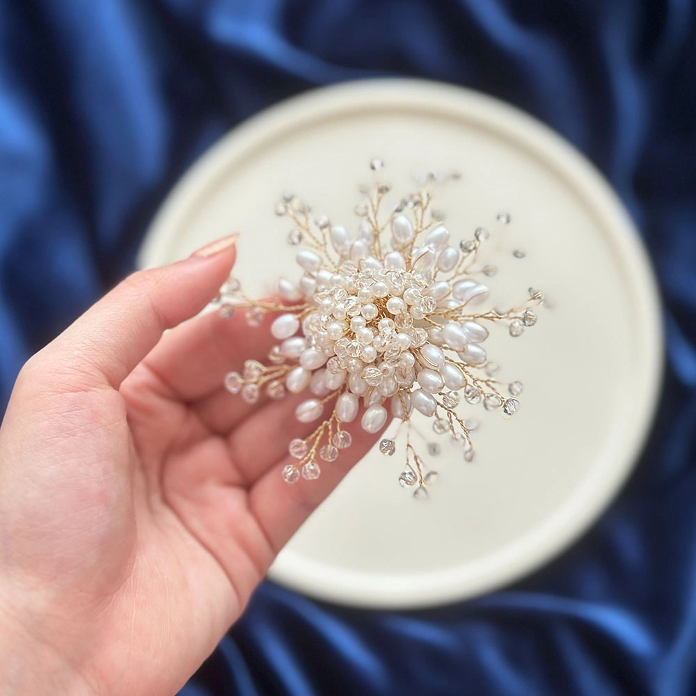 Laurel Premium Handmade Crystal and Pearl Handmde Brooch / Pin / Bros