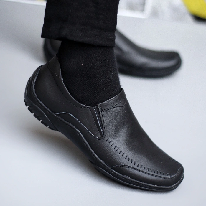 Sepatu Kasual Kulit Asli Garut Pantofel Casual Slip On Terbaru Kerja Kantor Original Pria Cowok Cowo Termurah