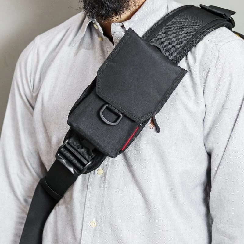 Handphone pouch SHUTTLE HONEYBADGEAR