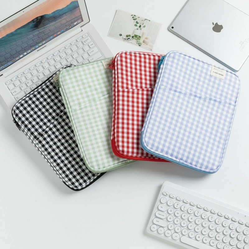 Tas Pouch Penyimpanan Gadget Ipad Laptop Motif Kotak Kotak Tablet Laptop Sleeve O003